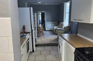 Broomgrove Road, Broomhall, Sheffield - Image 2