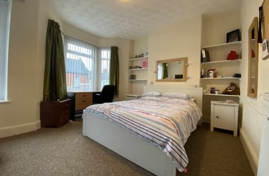 Cathays, Cardiff - Image 3