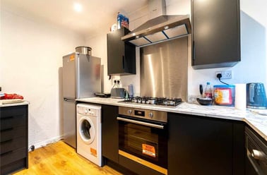 Fladbury Crescent, Selly Oak, Birmingham - Image 3