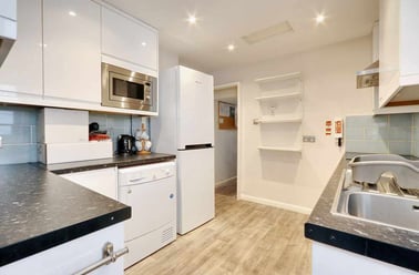 Chute Street, St Sidwells, Exeter - Image 3