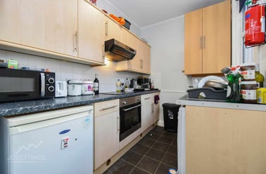 Stalker Lees Road, Sharrow, Sheffield - Image 2