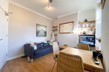 Cathays, Cardiff - Image 2