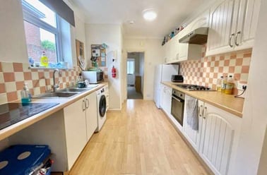388 Bowthorpe Road, Earlham, Norwich - Image 2