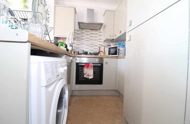 Cathays, Plasnewydd, Cardiff - Image 3