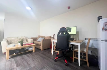 Roath, Cathays, Cardiff - Image 2