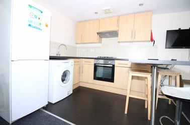 Cathays, Plasnewydd, Cardiff - Image 2