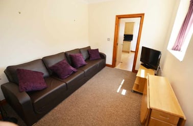 Cathays, Cardiff - Image 3