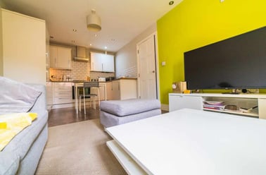 Roath, Plasnewydd, Cardiff - Image 2