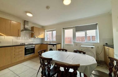 Earlham Green Lane, Clover Hill, Norwich - Image 3