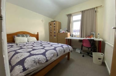 Heath, Gabalfa, Cardiff - Image 3