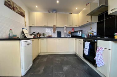 Cathays, Plasnewydd, Cardiff - Image 2