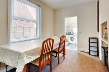 Clinton Avenue, Mount Pleasant , Exeter - Image 3