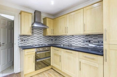 Cathays, Cardiff - Image 2