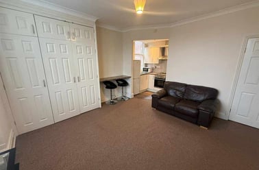 Clarkegrove Road, Broomhall, Sheffield - Image 2