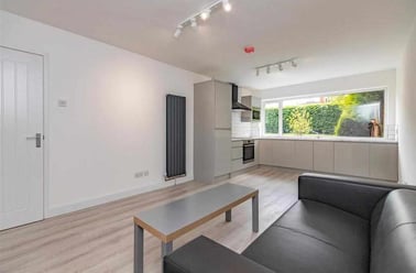 Wellman Croft, Selly Oak, Birmingham - Image 3