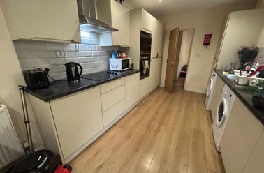 Cathays, Plasnewydd, Cardiff - Image 3
