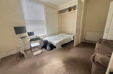 Clarkegrove Road, Broomhall, Sheffield - Image 3
