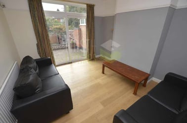 Gainsborough Road, Knighton, Leicester - Image 2