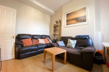 Cathays, Cardiff - Image 3