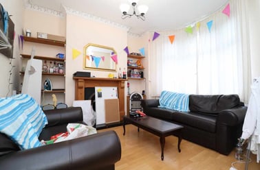 Roath, Plasnewydd, Cardiff - Image 2