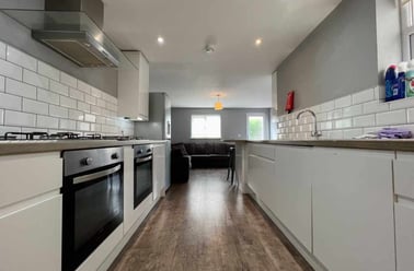 Cathays, Plasnewydd, Cardiff - Image 3