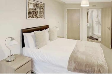 5bedrooms & 4bathrooms, City Centre, Leicester - Image 2