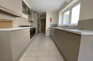 Cathays, Cardiff - Image 2