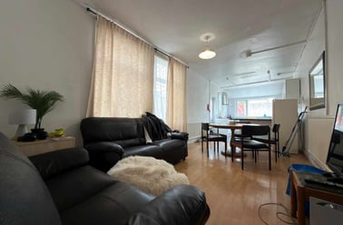 Cathays, Cardiff - Image 2