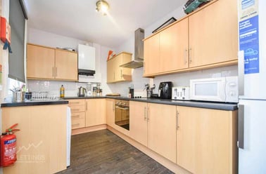 Peveril Road, Ecclesall, Sheffield - Image 3