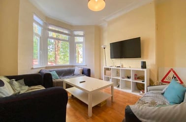 Cathays, Cardiff - Image 2