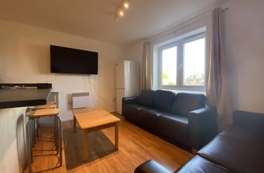 Cathays, Cardiff - Image 2