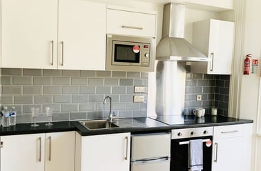 (Studio) - West Street, Highfields, Leicester - Image 2