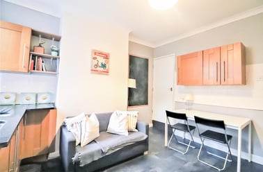 The Limes, Daisy Road, City Centre, Birmingham - Image 2