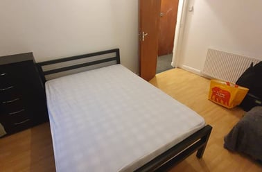  3, 18, Cathays, Cardiff - Image 3