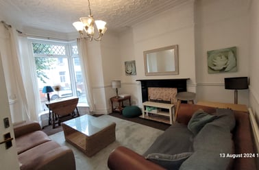 Gwydr Crescent, Uplands, Swansea - Image 3