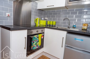 (Studio) West Street, Highfields, Leicester - Image 2