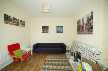 Osborne Terrace, Brynmill, Swansea - Image 3