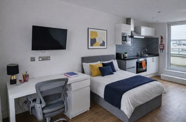 Studio (With Private Balcony), Helmdon Road, City Centre, Leicester - Image 3