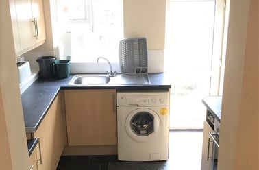 St Helens Avenue, Brynmill, Swansea - Image 2