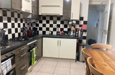 King Edwards Road, Brynmill, Swansea - Image 3