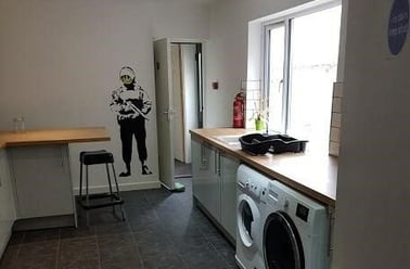 King Edward Road, Brynmill, Swansea - Image 3