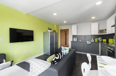 Standard En Suite, Austen House, Back of the Walls, City Centre, Southampton - Image 3