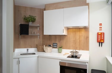 Large Double Studio, The Curve, 14 Fieldgate Street, Shoreditch, London - Image 2