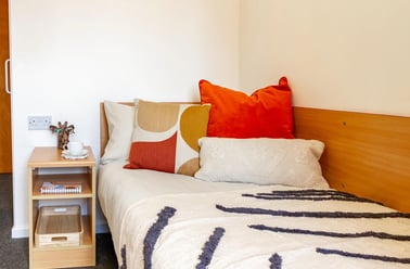 Classic En Suite, Park Court, 50 Park Street, City Centre, Lincoln - Image 2