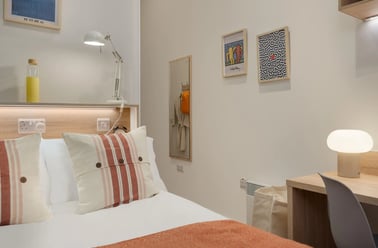 Standard Ensuite, St Crispin's House, Duke Street, City Centre, Norwich - Image 2