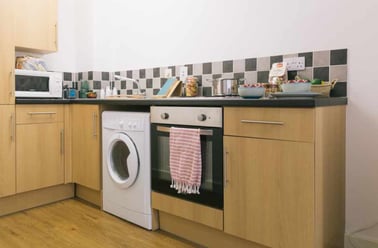 Apartment Classic 2 Bed - Shared Bathroom, Pavilion Court, 1-54 Station Road West, Canterbury - Image 2