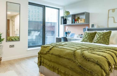 Studio Accessible Premium, Waterside, 58-62 Avon Street, City Centre, Bristol - Image 2