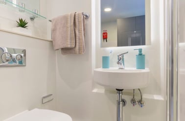 Deluxe Studio, Livin, City Road, 21-27 City Road, City Centre, Cardiff - Image 3