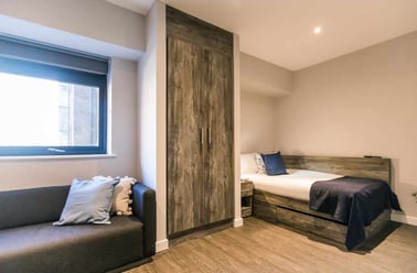 Gold Studio, Queens Court, 15 Queens Walk, City Centre, Reading - Image 3