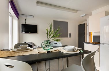 Classic Room - 4 Bed Shared House, Bramall Court, Alderson Road North, City Centre, Sheffield - Image 3